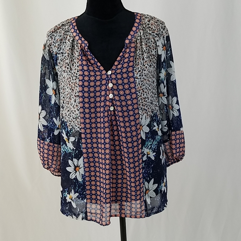 Fig and Flower women S sheer‎ blouse 3/4 sleeve